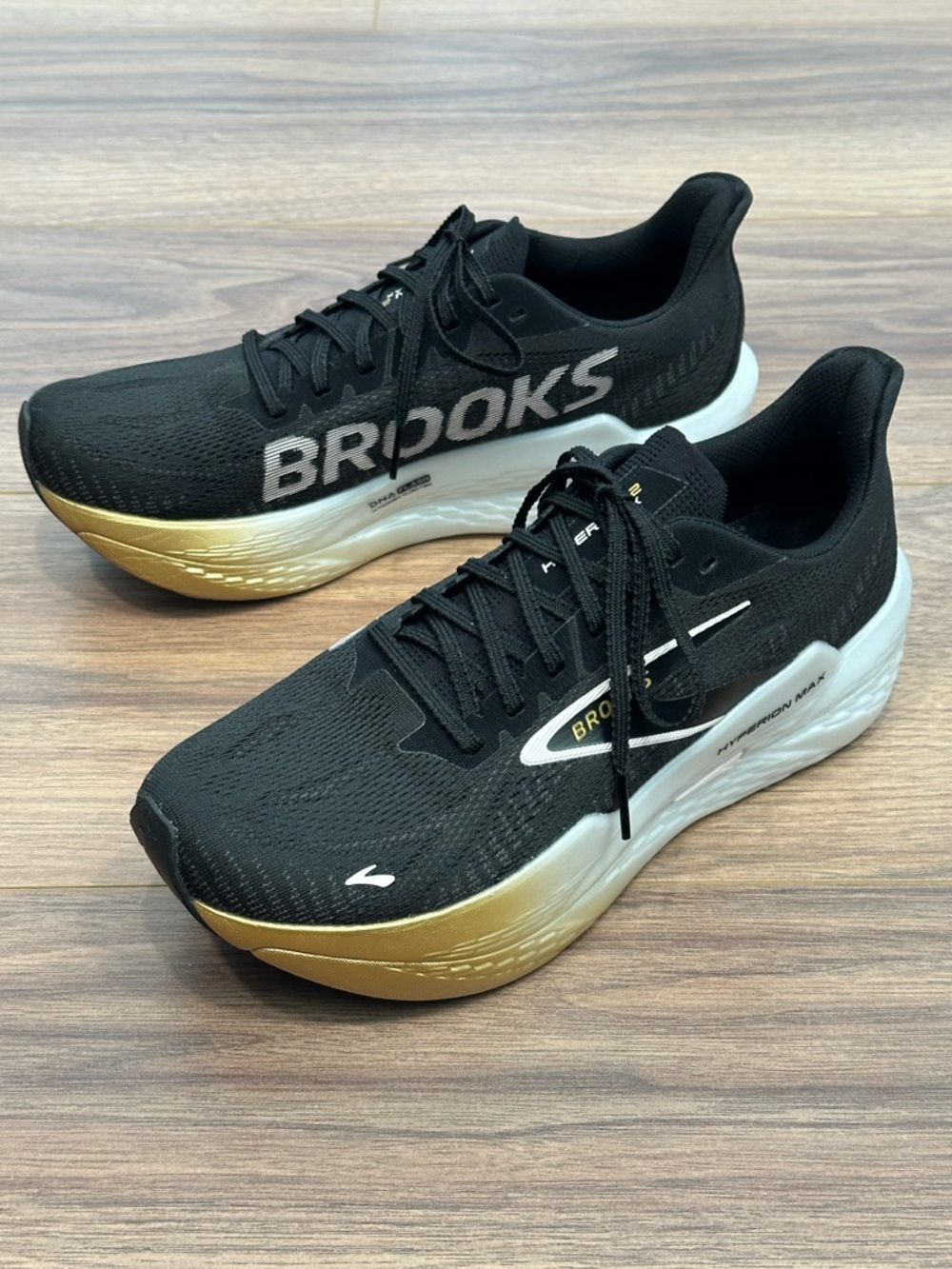 Brooks Hyperion Max 2 Running Shoes in Black/Gold/Pink Size Men’s 8.5-9